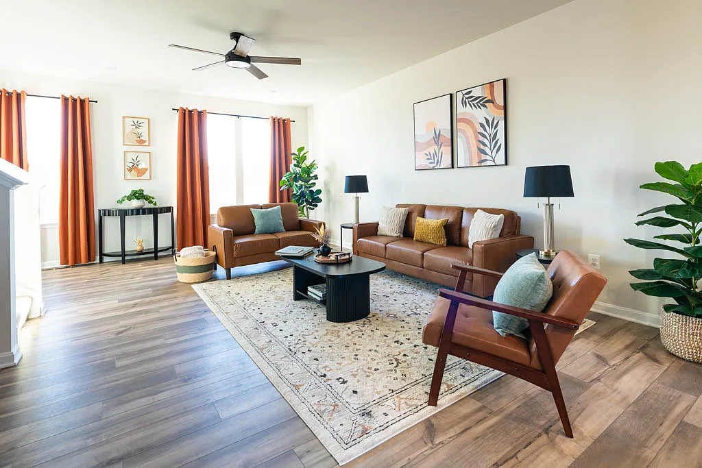 3 bed, 1922 sqft, $3,500 — Photo 4