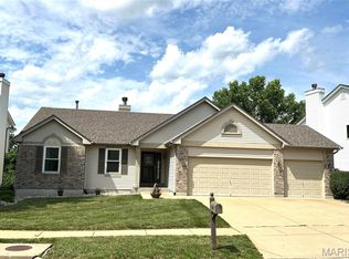 2111 Meramec Meadows Dr, Fenton, MO 63026