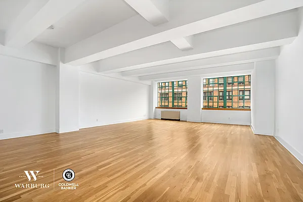 Rented by Warburg | media 12