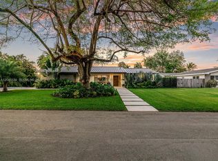 7945 SW 141st Ter, Palmetto Bay, FL 33158