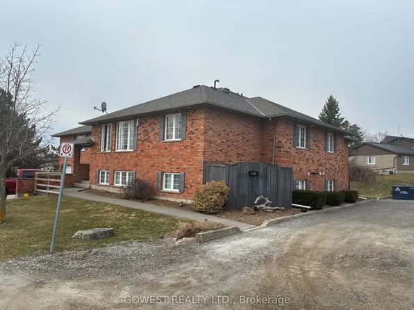 106 McMurchie Ln #4, West Lincoln, ON L0R 2A0