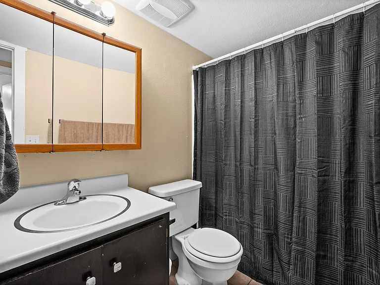 2089 E Donegal Cir #2089 — Photo 13
