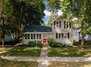 131 N Spruce St, Traverse City, MI 49684