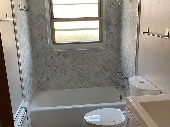 2nd image of 6333 N Odell Ave Unit 2
