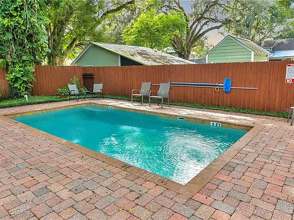 5th image of 814 N Westmoreland Dr #C