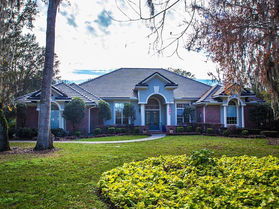 161 Plantation Circle S