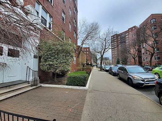 3rd image of 69-81 108th St #3HW