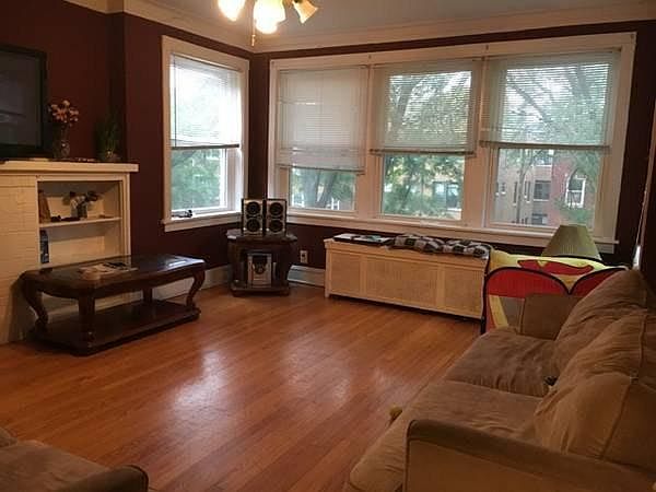 1st image of 2021 W Farragut Ave APT 3