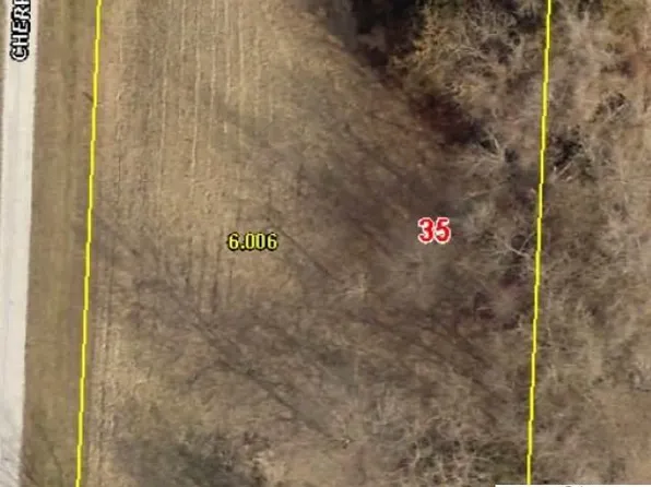 213 Cherry Ln, Cole Camp, MO 65325