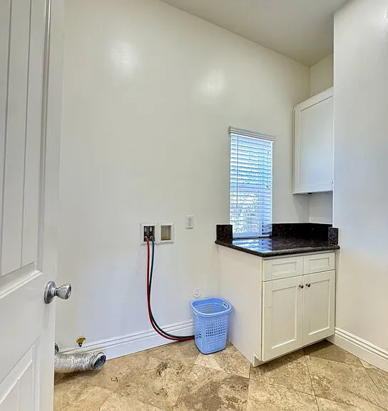 7347 Dinwiddie St — Photo 28