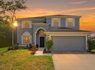 909 Meadow Glade Dr, Ruskin, FL 33570