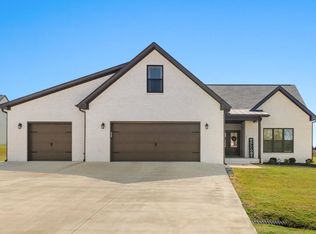 200 Spry Way, Killen, AL 35645