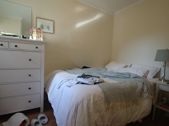 5th image of 348 E 66th St APT 4E