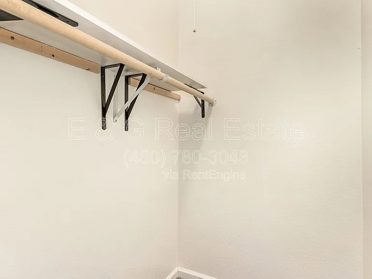 1708 N Daffodil St — Photo 31