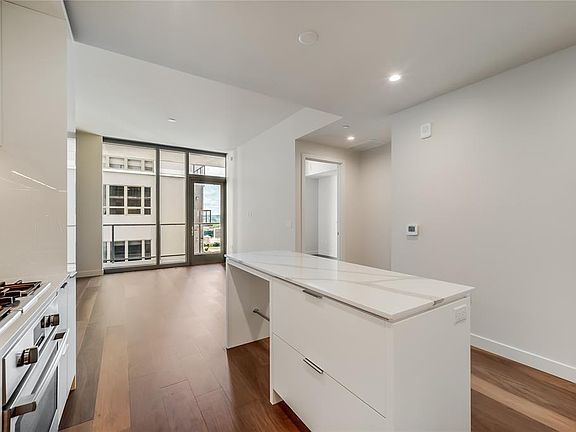 5th image of 44 East Ave #2403