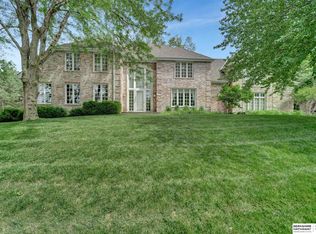 5640 Hickory Crest Rd, Lincoln, NE 68516