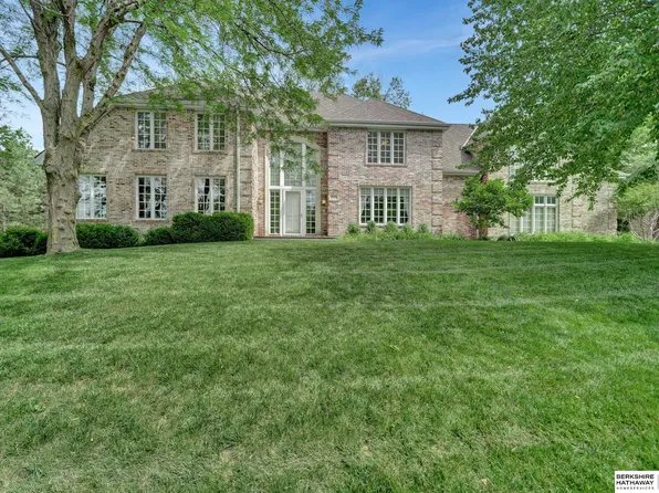 5640 Hickory Crest Rd, Lincoln, NE 68516