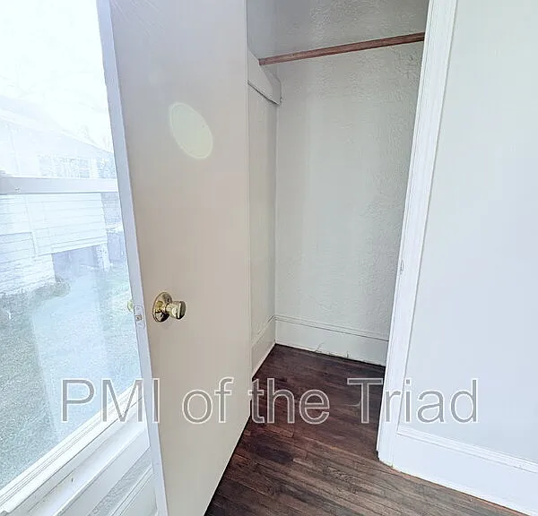 1110 Adams St — Photo 12