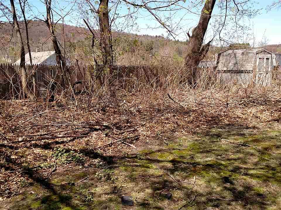 2nd image of 30 3rd St
