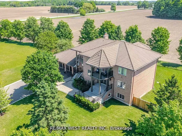 7 Stewart Cres, Essa, ON L0L 2N0