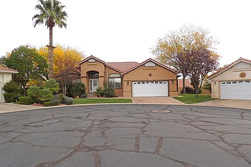 853 W Kestrel Ct Photo 1