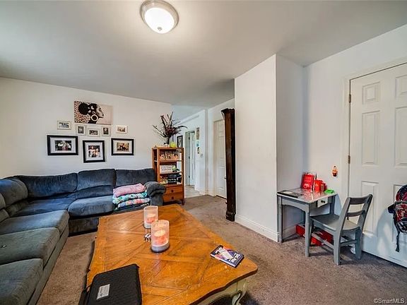 5th image of 10 N Park St Floor 1