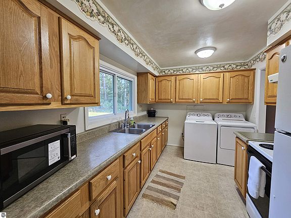 5th image of 5095 N Crosby Rd