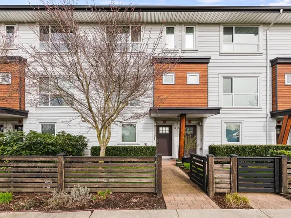 240 Jardine St #15, New Westminster, BC V3M 0K8