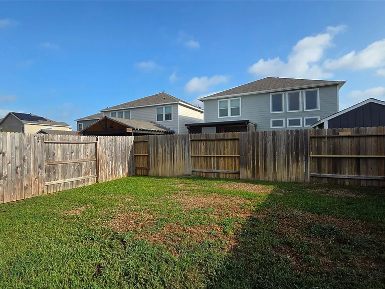 9860 Grosbeak Ln — Photo 7