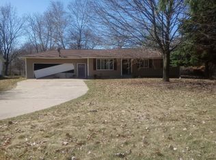 4122 Whispering Oak Dr, Flint, MI