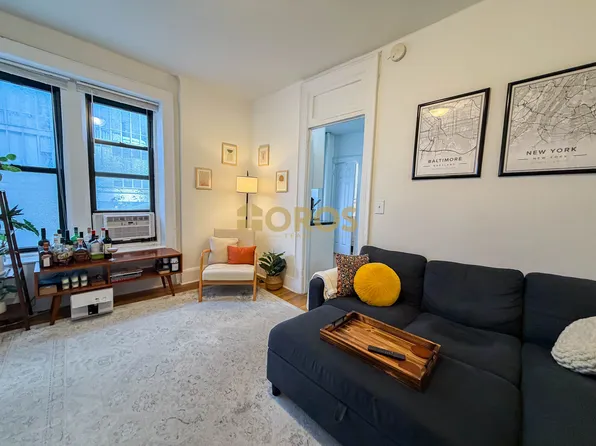 558 Broome Street image 2 of 9