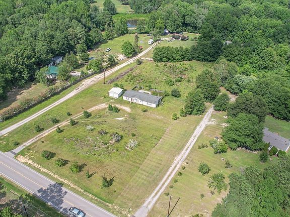 2nd image of 948 Peach Festival Rd