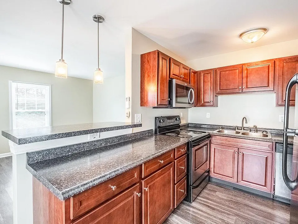 Forest View Apartments