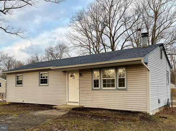 110 W Colton Ln, Williamstown, NJ 08094