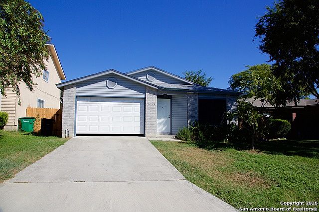 1st image of 12726 Huntsman View Dr