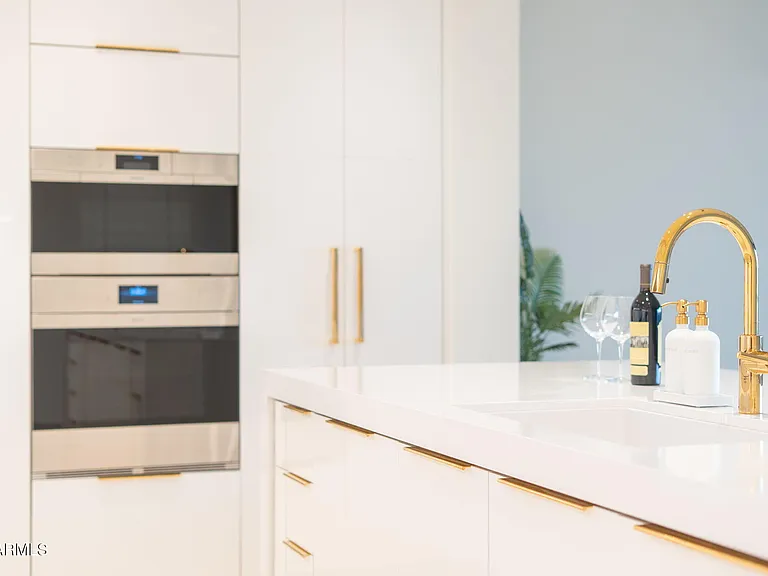 6587 N Palmeraie Blvd #2015 — Photo 12