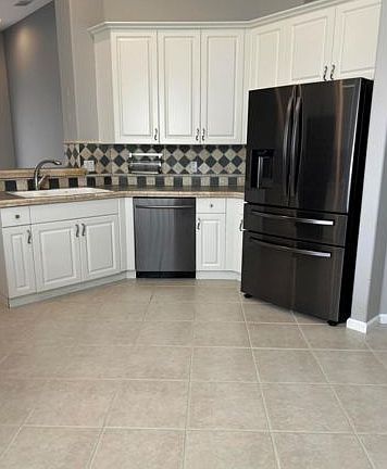 2nd image of 7184 Cataluna Cir