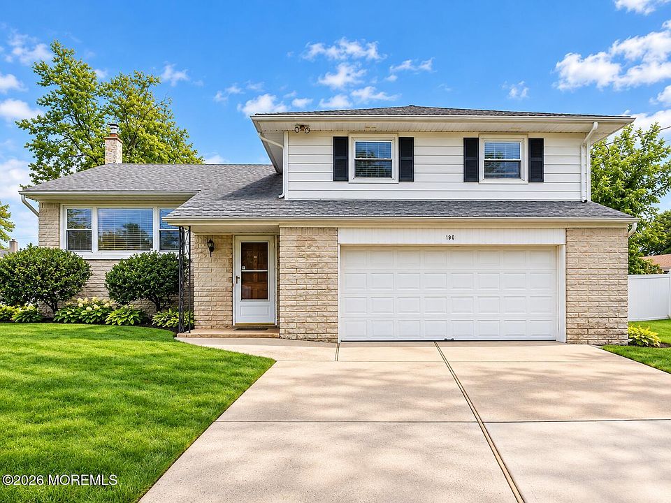 1st image of 190 Summerlan Place