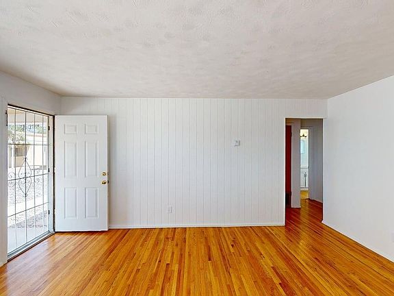 3rd image of 4600 Zuni Rd SE