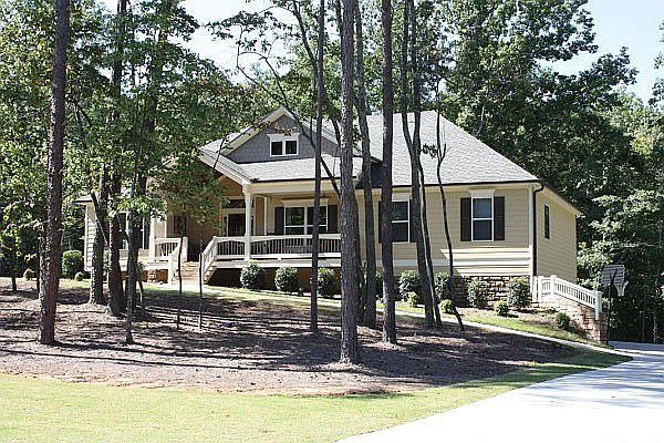1st image of 935 Whistler Ln