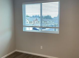 15713 35th Ave W UNIT B202, Lynnwood, WA 98087