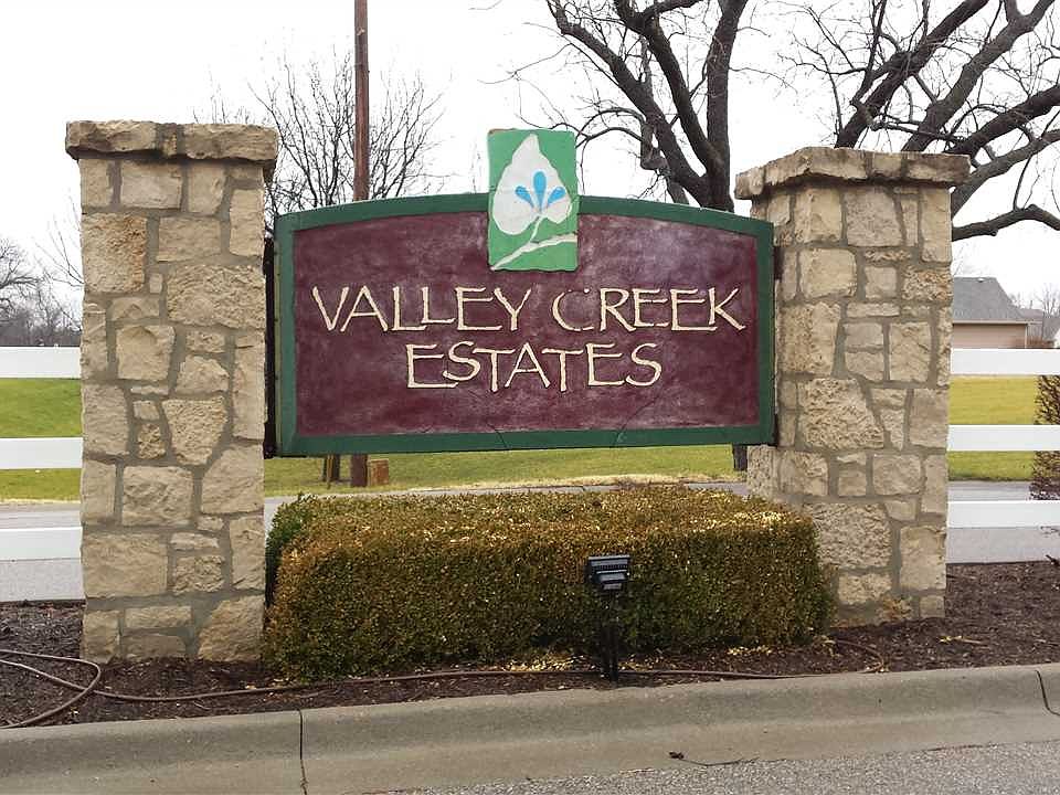 1st image of 538 N Backwoods Ct Lot 2
