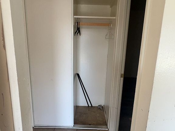 2nd image of 1890 Mayflower Pl APT 1