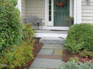 5 Great Heron Ln, Brookfield, CT 06804