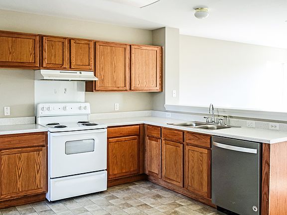 2nd image of 309 Sylvan St