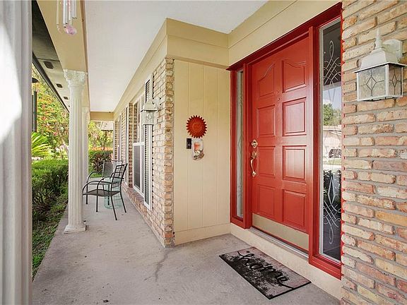 4th image of 236 E Hornbeam Dr
