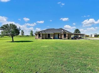 838 Savage Rd, Bells, TX 75414