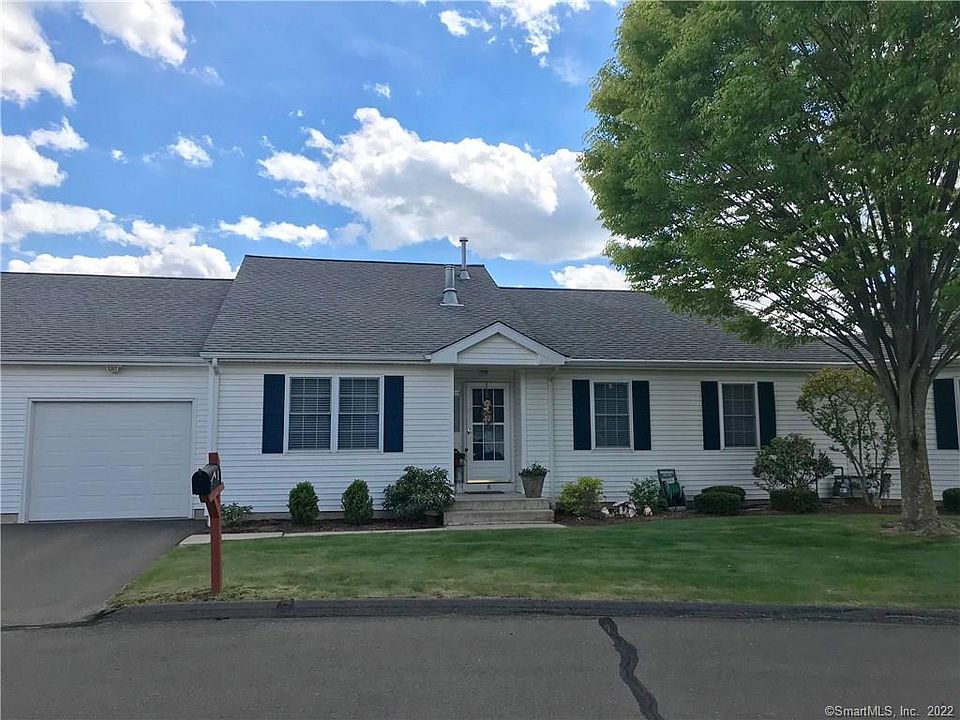 1st image of 8 Quail Hollow Close #8