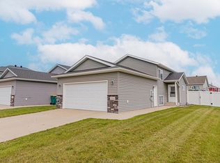 904 30th Ave W, West Fargo, ND