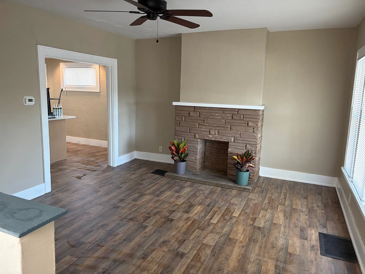 2 bed, 1.5 bath, 1132 sqft, $1,850 — Photo 2